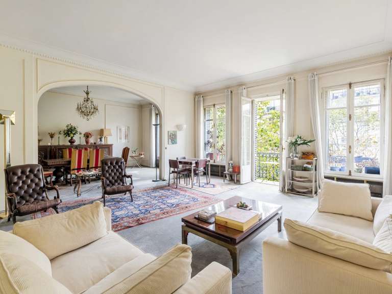 Appartement Paris 8e - 5 chambres - 223m²