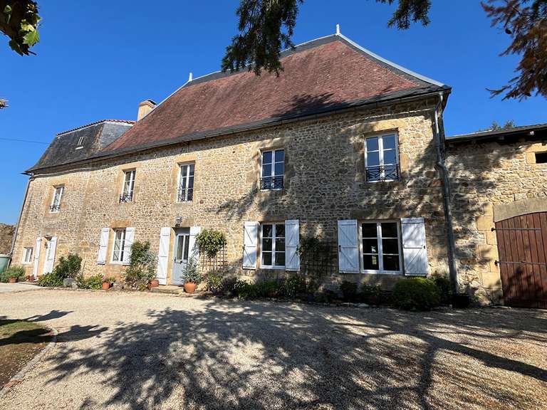 Apartment Pressac - 5 bedrooms - 297m²