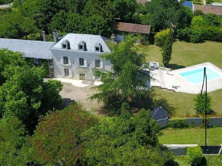House Couhé - 303m²