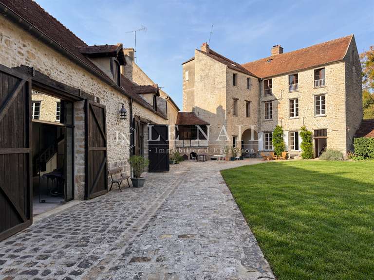 Maison Rozay-en-Brie - 9 chambres - 450m²