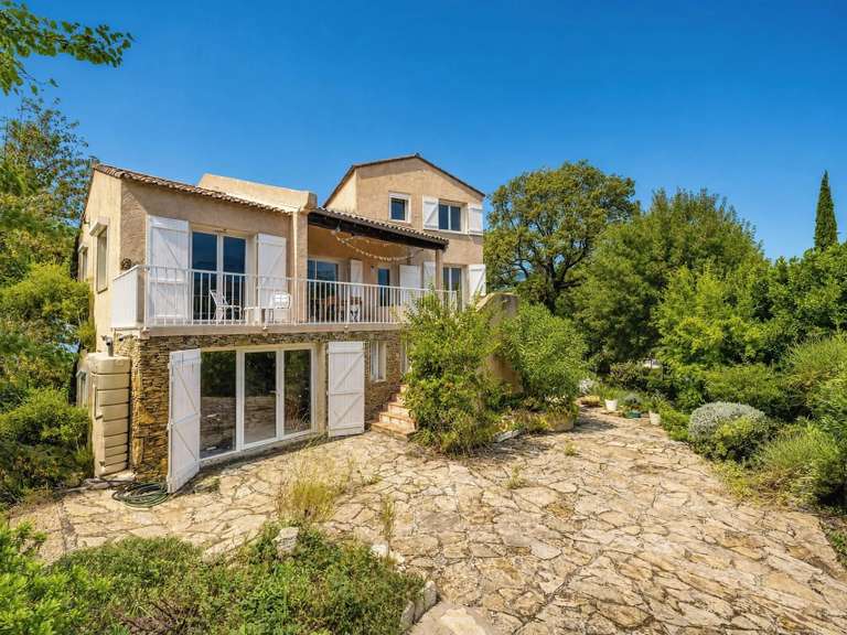 Maison Aubagne - 4 chambres - 210m²