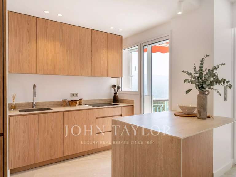 Apartment with Sea view Cannes - 2 bedrooms - 98m²