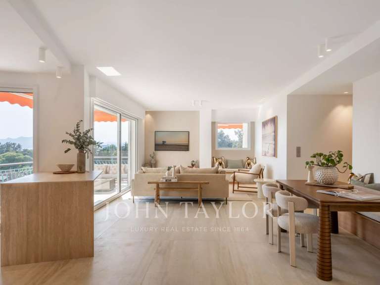 Apartment with Sea view Cannes - 2 bedrooms - 98m²