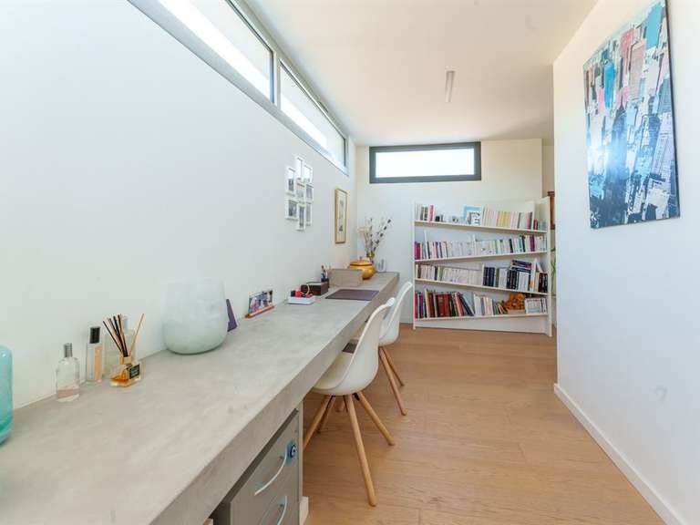 Maison Agde - 6 chambres - 321m²
