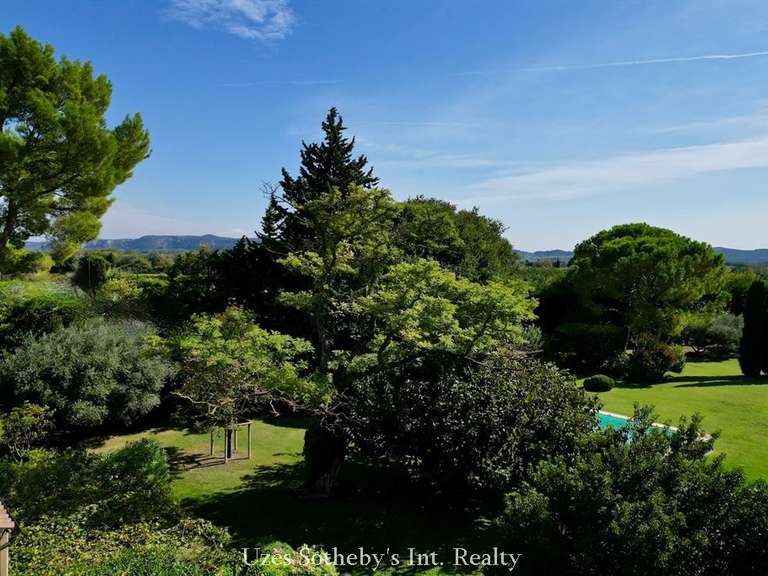Maison Rochefort-du-Gard - 6 chambres - 410m²