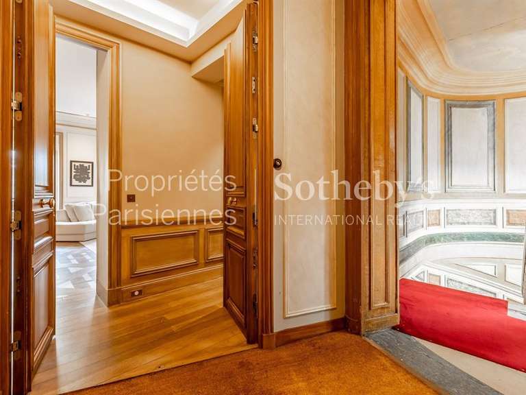 Appartement Paris 16e - 2 chambres - 150m²
