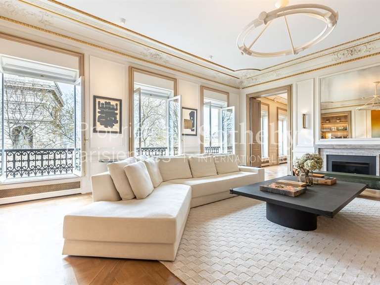 Appartement Paris 16e - 2 chambres - 150m²