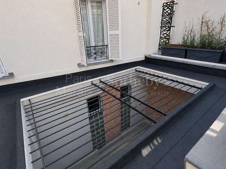 Maison Paris 15e - 5 chambres - 279m²