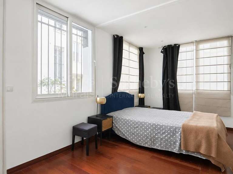 Maison Paris 15e - 5 chambres - 279m²