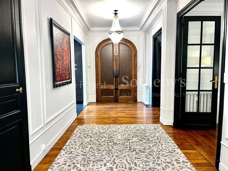 Apartment Lille - 3 bedrooms - 20444m²