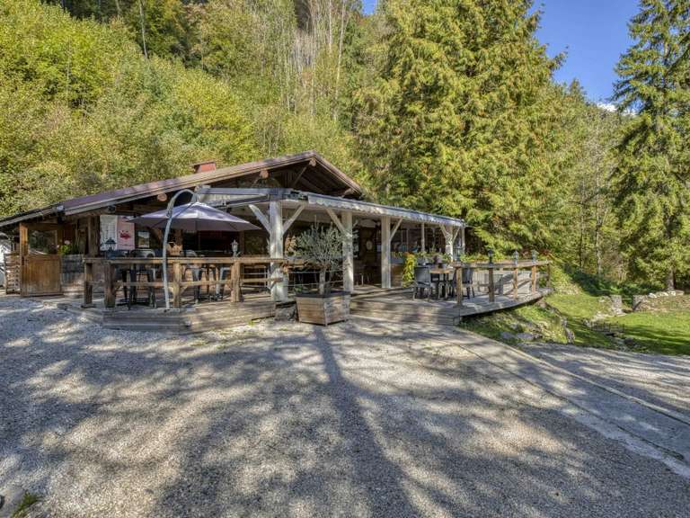 Propriété Thônes - 3 chambres - 234m²