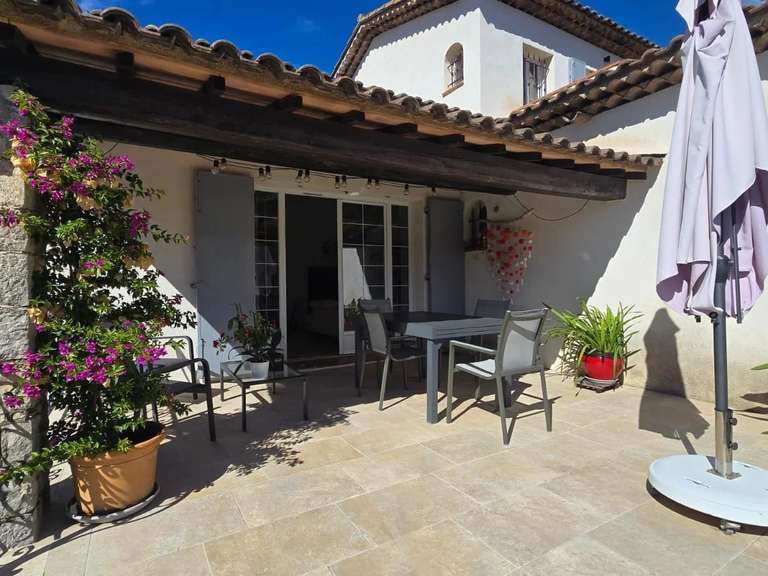 Maison Mouans-Sartoux - 4 chambres - 135m²