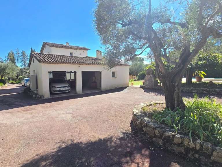 Maison Mouans-Sartoux - 4 chambres - 135m²