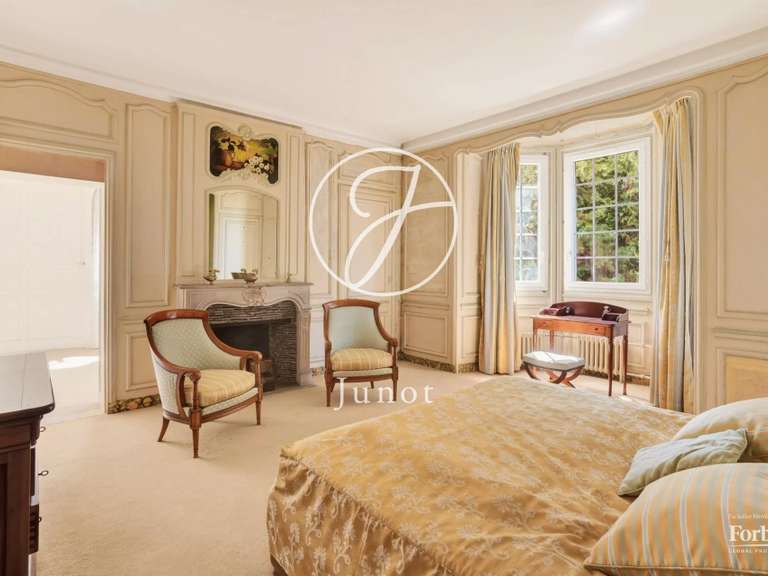 Maison Suresnes - 5 chambres - 498m²