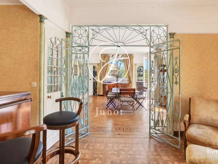 Maison Suresnes - 5 chambres - 498m²