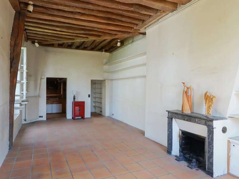 Appartement Paris 3e - 1 chambre - 101m²