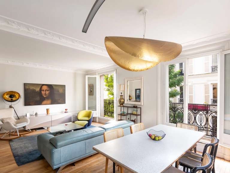 Appartement Paris 18e - 3 chambres - 110m²
