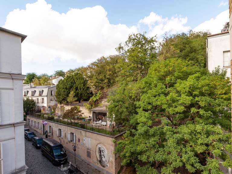 Appartement Paris 18e - 3 chambres - 110m²