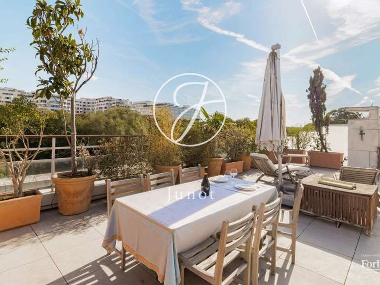 Maison Levallois-Perret - 3 chambres - 665m²