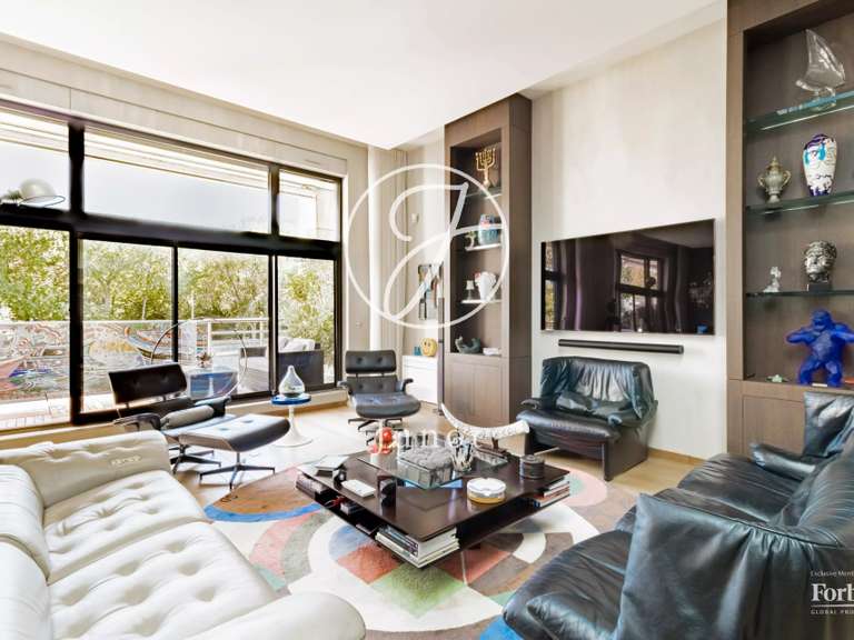 Maison Levallois-Perret - 3 chambres - 665m²
