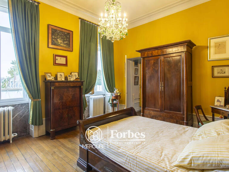 Manor Abbeville - 6 bedrooms - 250m²