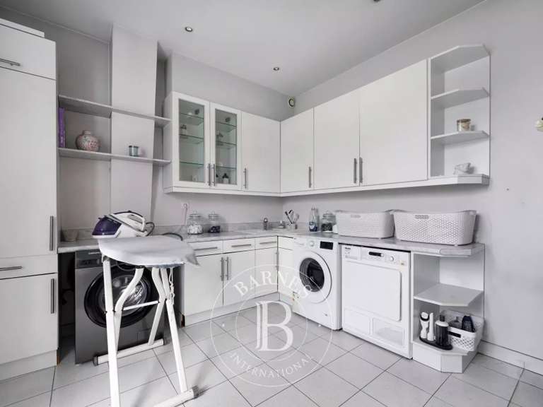 Maison Ablon-sur-Seine - 5 chambres - 568m²