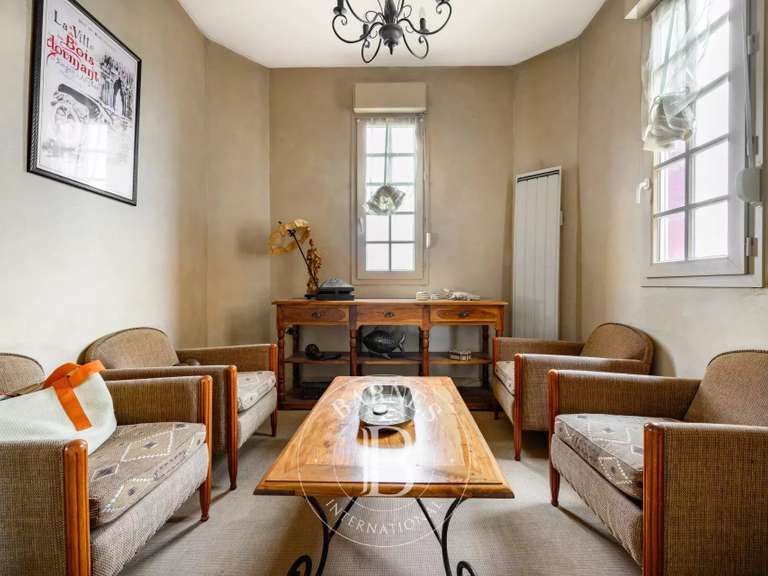 Maison Ablon-sur-Seine - 5 chambres - 568m²