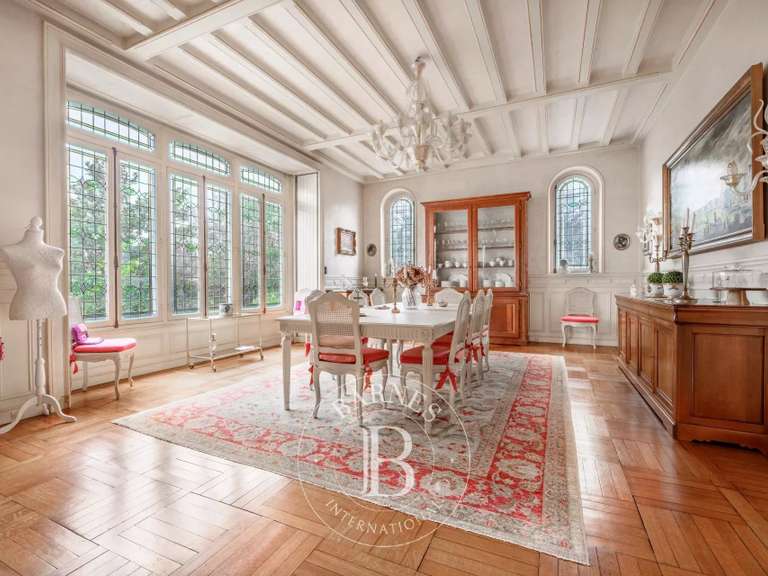 Maison Ablon-sur-Seine - 5 chambres - 568m²