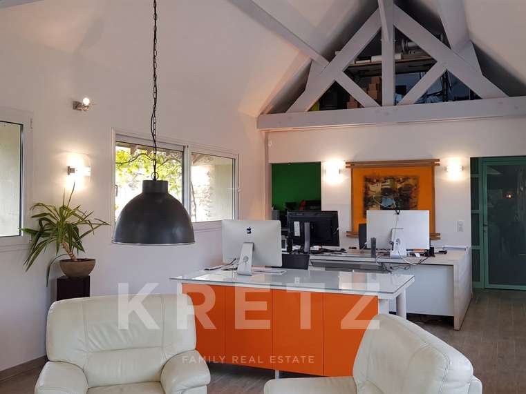 House Adainville - 9 bedrooms - 750m²