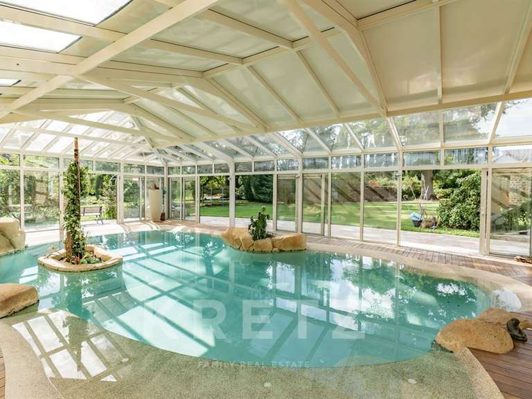 House Adainville - 9 bedrooms - 750m²