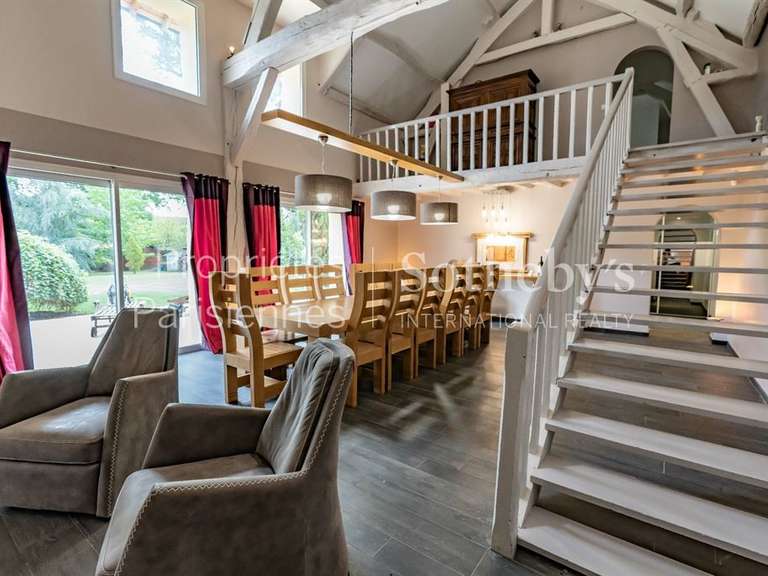 Propriété Adainville - 765m²