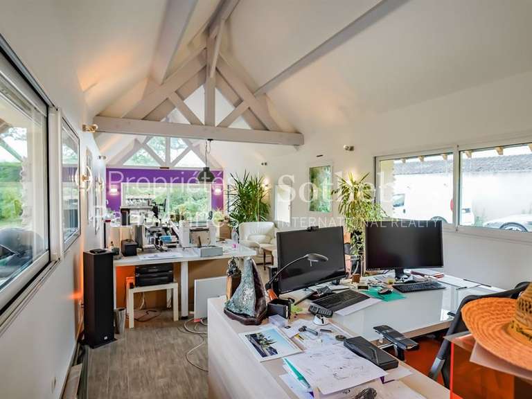 Propriété Adainville - 765m²