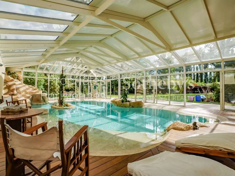 Propriété Adainville - 765m²