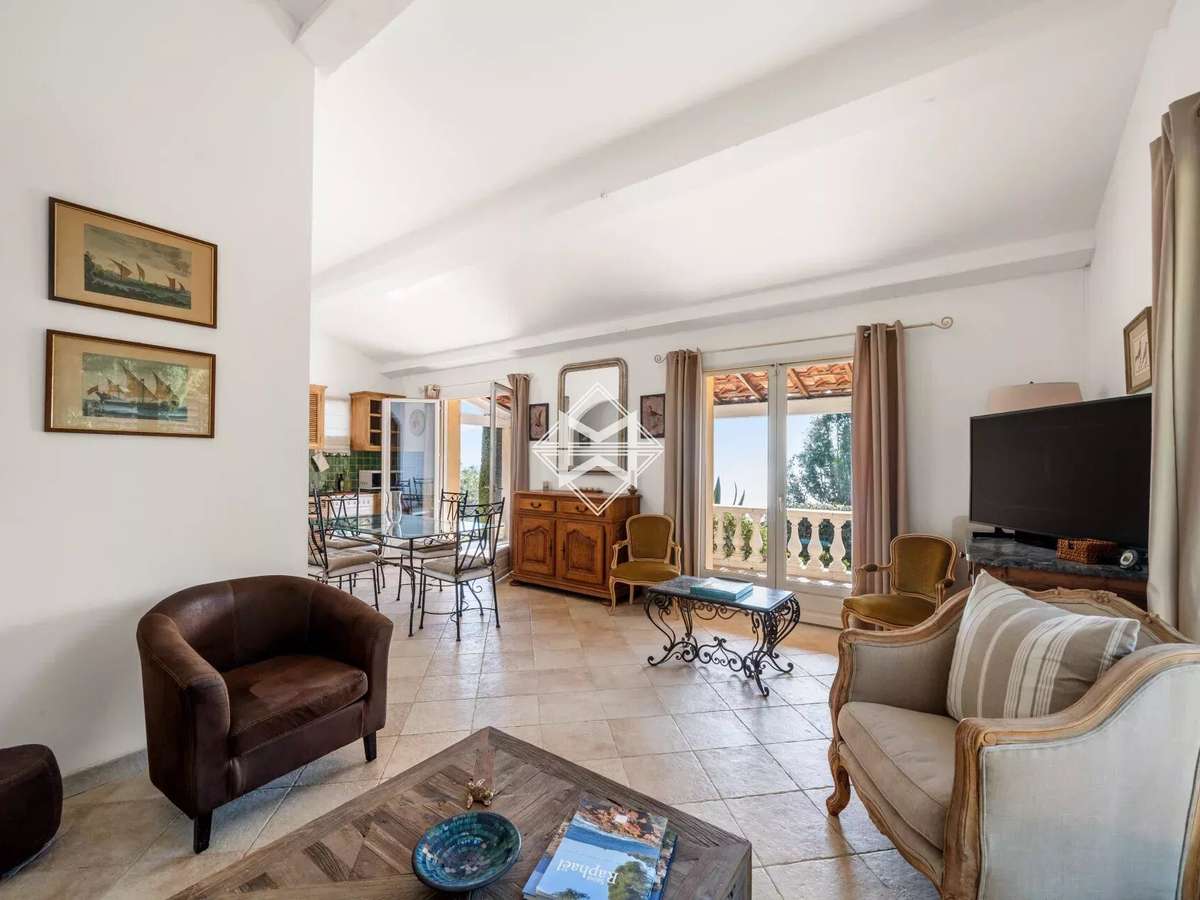 Maison Agay