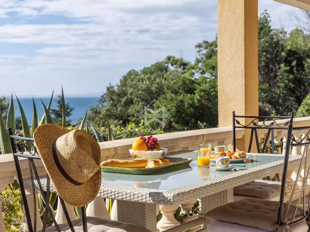 Maison Agay