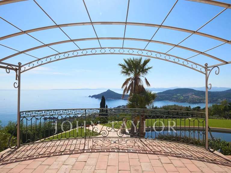 Maison avec Vue sur mer Agay - 8 chambres - 390m²