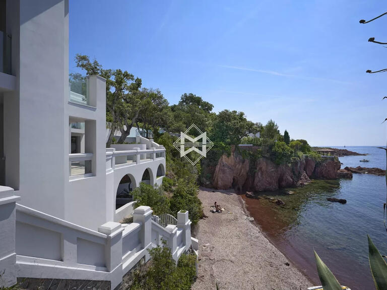 Holidays Property with Sea view agay - 5 bedrooms