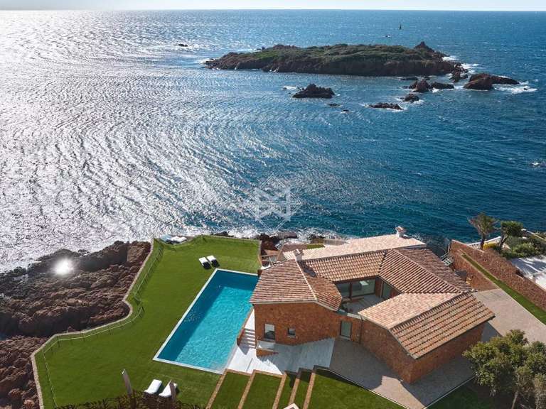 Propriété Agay - 3 chambres - 309m²