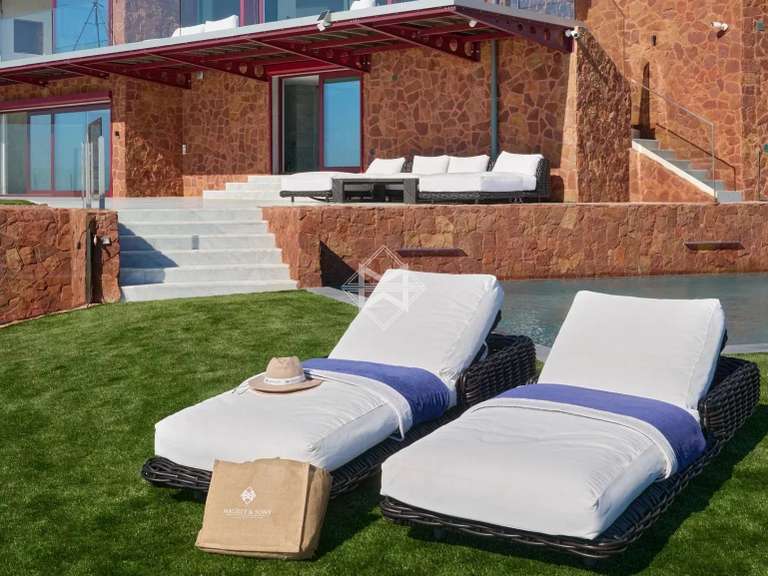 Propriété Agay - 3 chambres - 309m²