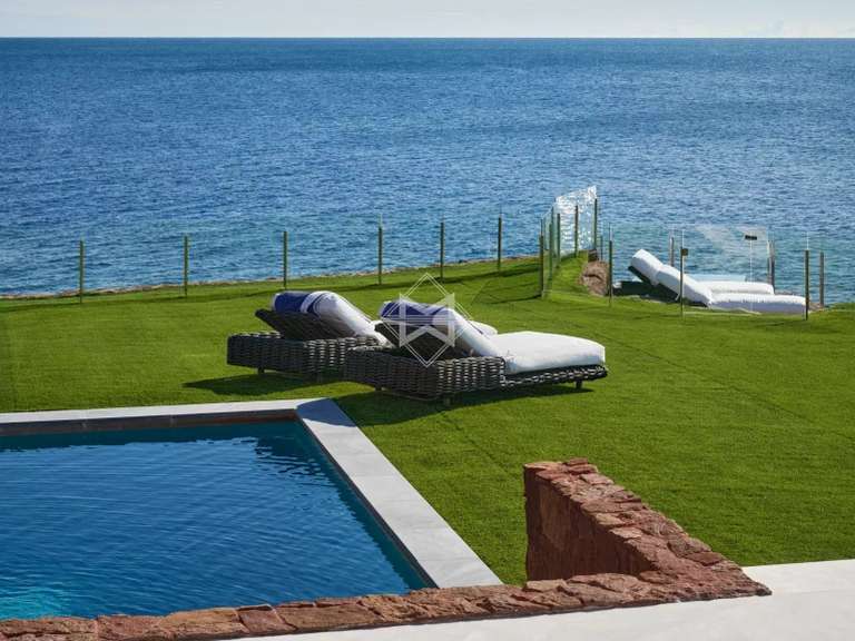 Propriété Agay - 3 chambres - 309m²