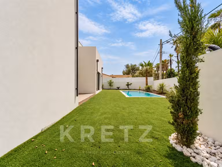 House Agde - 4 bedrooms - 198m²