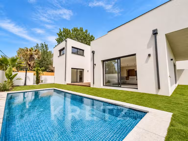 House Agde - 4 bedrooms - 198m²