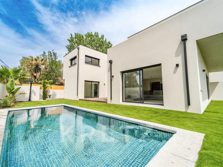 Maison Agde - 4 chambres - 198m²