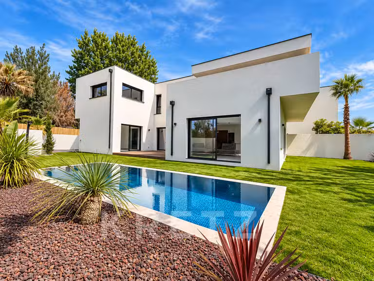 House Agde - 4 bedrooms - 198m²