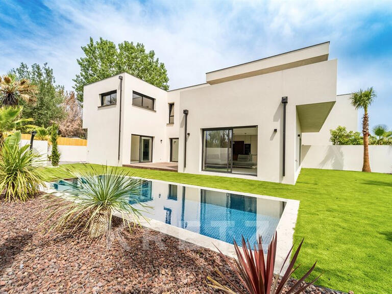 Maison Agde - 4 chambres - 198m²
