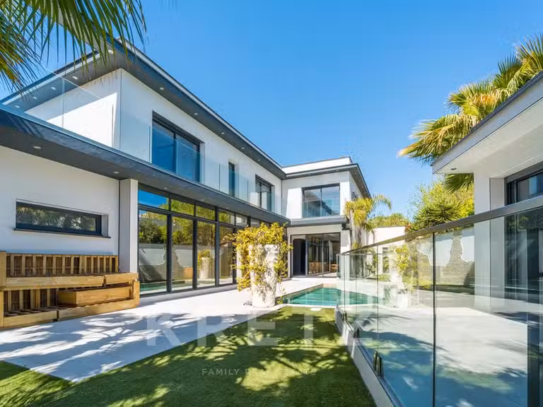 House Agde - 5 bedrooms - 272m²