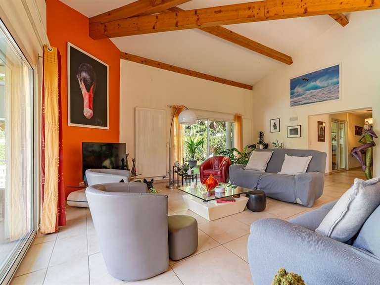 Maison Agde - 6 chambres - 310m²