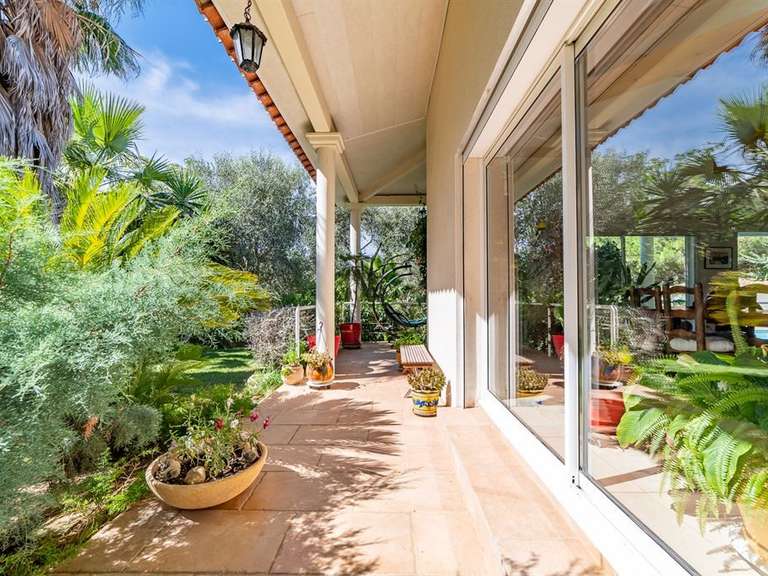 Maison Agde - 6 chambres - 310m²