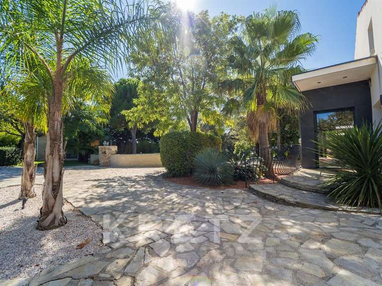 Maison Agde - 5 chambres - 200m²