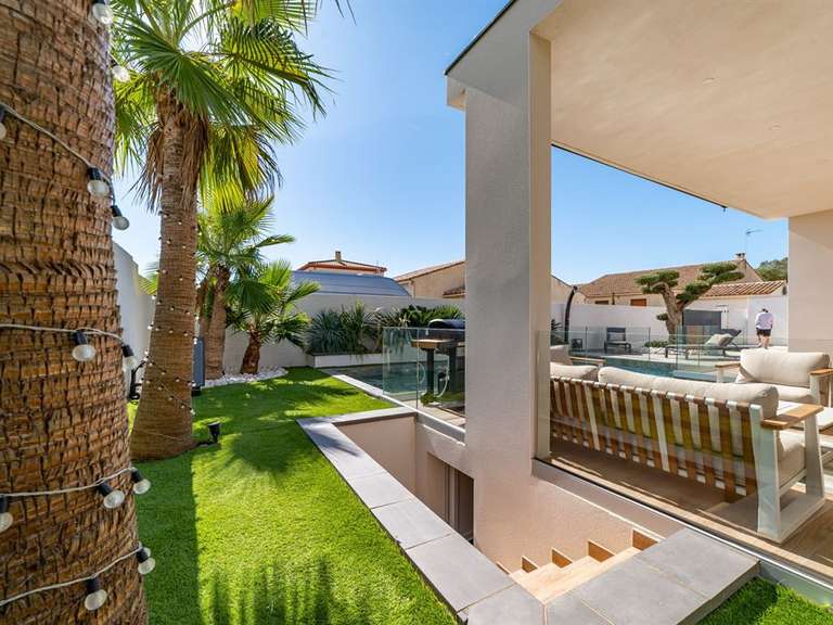Maison Agde - 3 chambres - 145m²